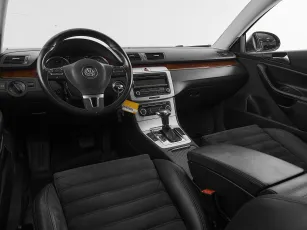 Volkswagen  8