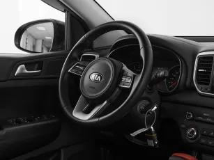 Kia  10