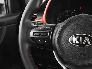 Kia  11