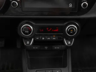 Kia  17