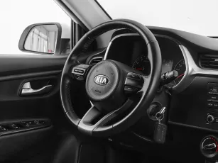 Kia  10