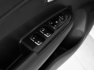 Kia  11