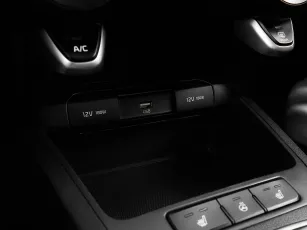 Kia  15