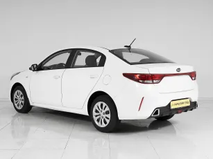 Kia  4