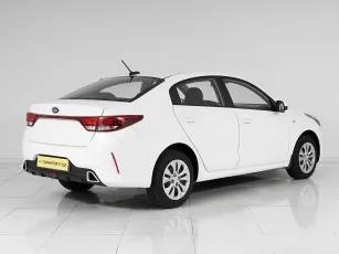 Kia  6
