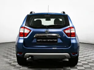 Nissan  4