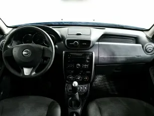 Nissan  6
