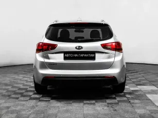 Kia  6