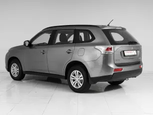 Mitsubishi  4