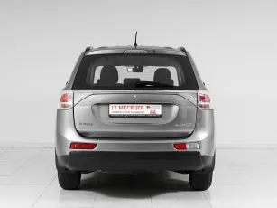 Mitsubishi  5