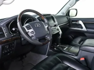 Toyota  11