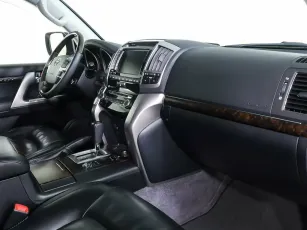 Toyota  9
