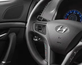 Hyundai  11