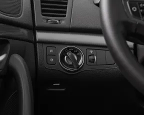 Hyundai  15