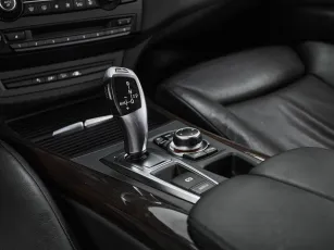 BMW  19