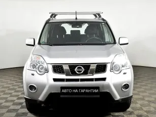 Nissan  2