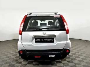 Nissan  4