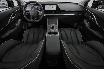 OMODA  8