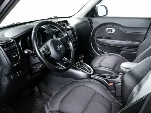 Kia  11