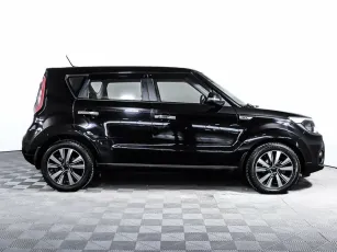 Kia  4