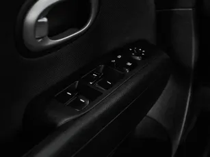 Kia  11