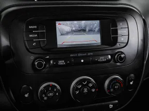 Kia  14