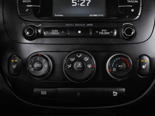 Kia  15