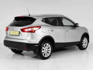 Nissan  6