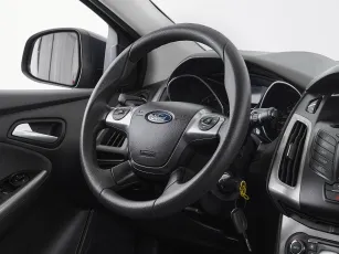 Ford  10