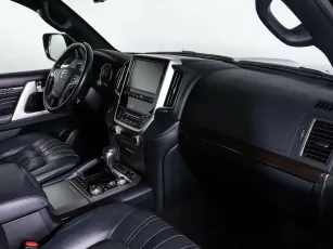 Toyota  9