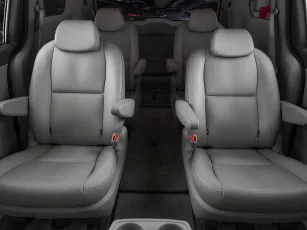 Kia  18