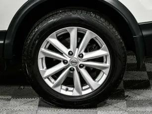 Nissan  8