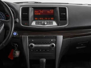 Nissan  15