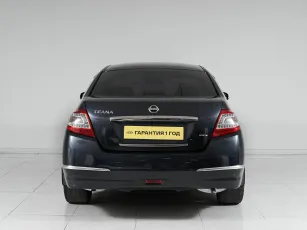 Nissan  5