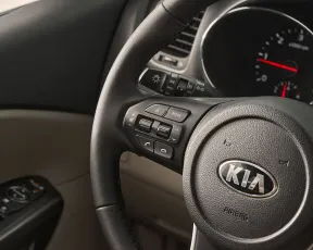 Kia  11