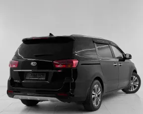Kia  6
