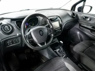 Renault  6