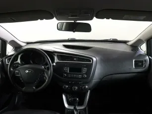 Kia  10