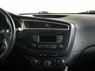 Kia  13
