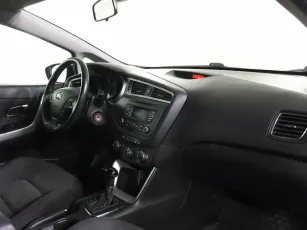 Kia  9