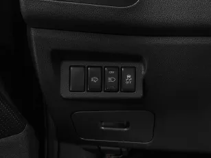 Nissan  13