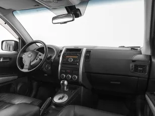 Nissan  7