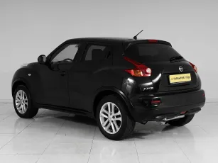 Nissan  4