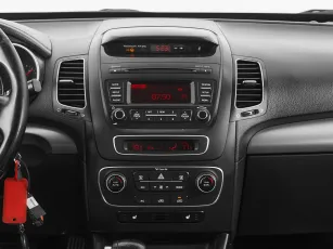Kia  15