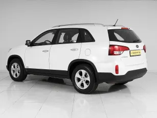 Kia  4
