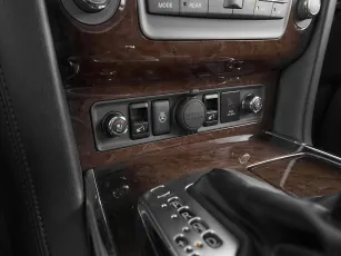 Infiniti  16