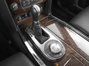 Infiniti  17