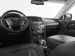 Infiniti  8
