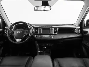 Toyota  9