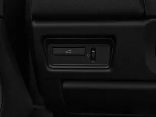 Land Rover  13